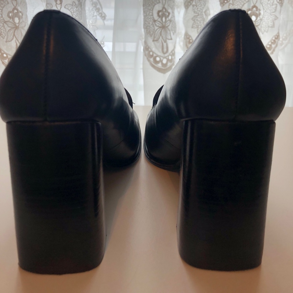 Pumps - Picture 2 of 5